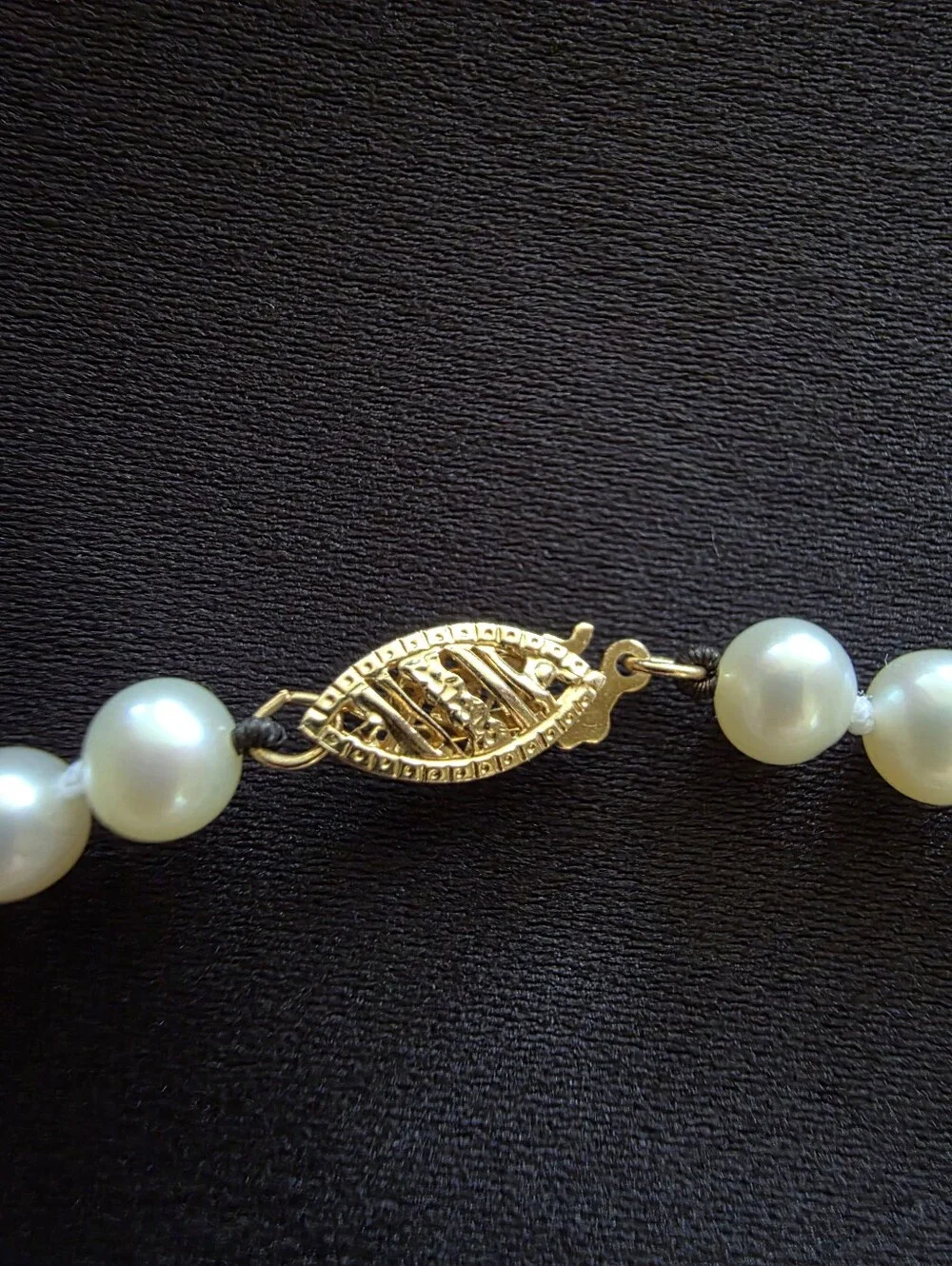14K Gold Filagree Clasp Akoya Cultured Pearl Necklace 5mm Knotted Strand - Picture 7 of 13